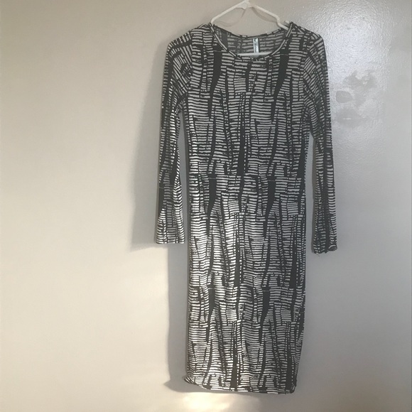 Dresses & Skirts - 🧸 Bodycon dress